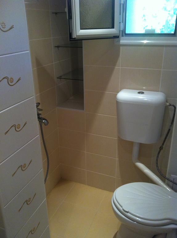 Guest House Nadezhda Hisarya Habitación foto