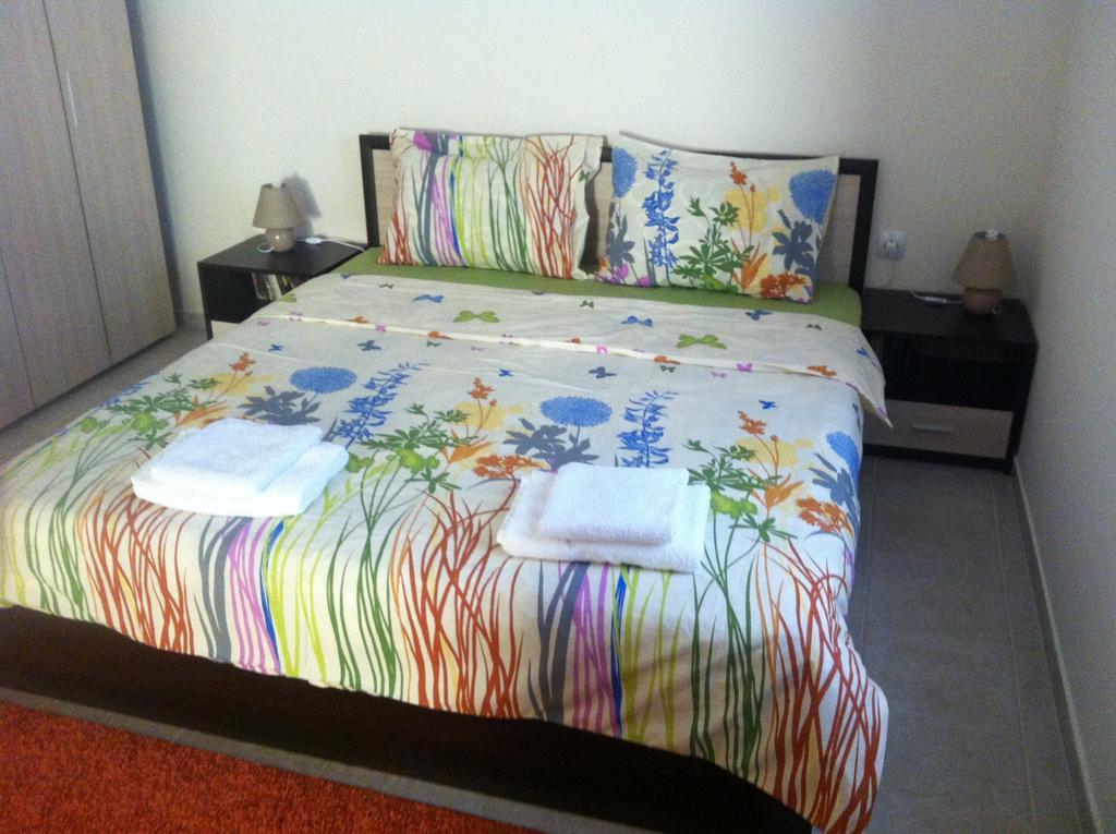 Guest House Nadezhda Hisarya Habitación foto