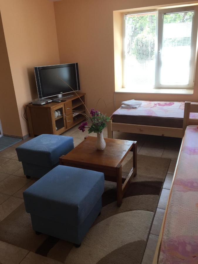 Guest House Nadezhda Hisarya Exterior foto